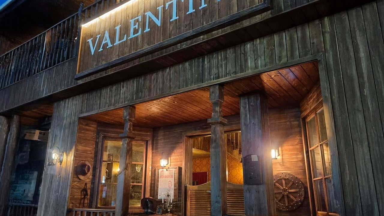 Descubra o misterioso bar chinês que te transporta para Red Dead Redemption 2!